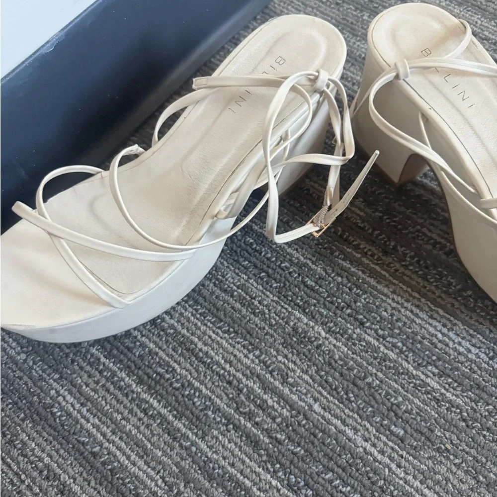 heels - Picture 6 of 7